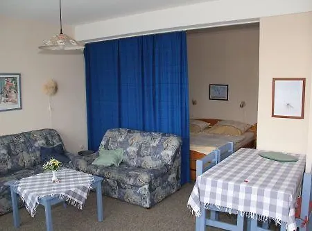 Landhaus-dircks-apartment-1 * Brösum